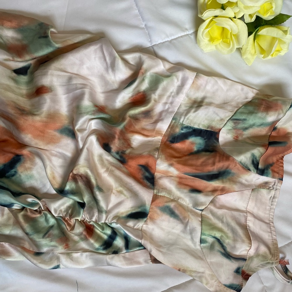 Shein, size xs dress, satin like, colorful, cami dress with slit